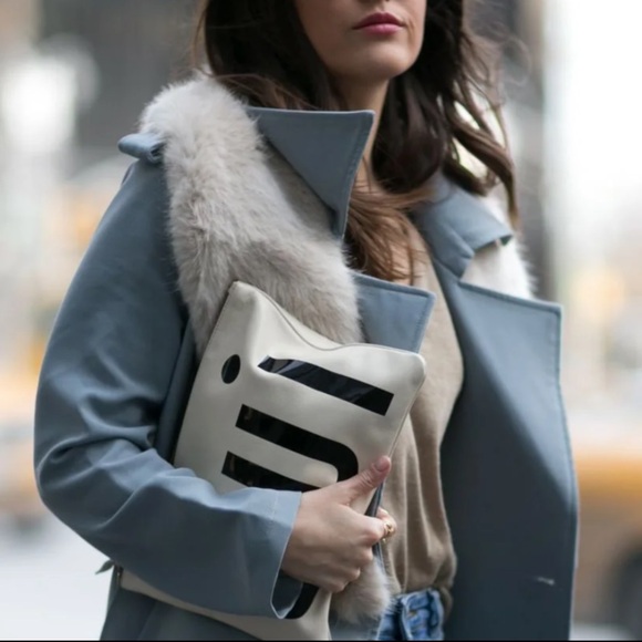 Rare Clare V OUI clutch - Picture 5 of 8